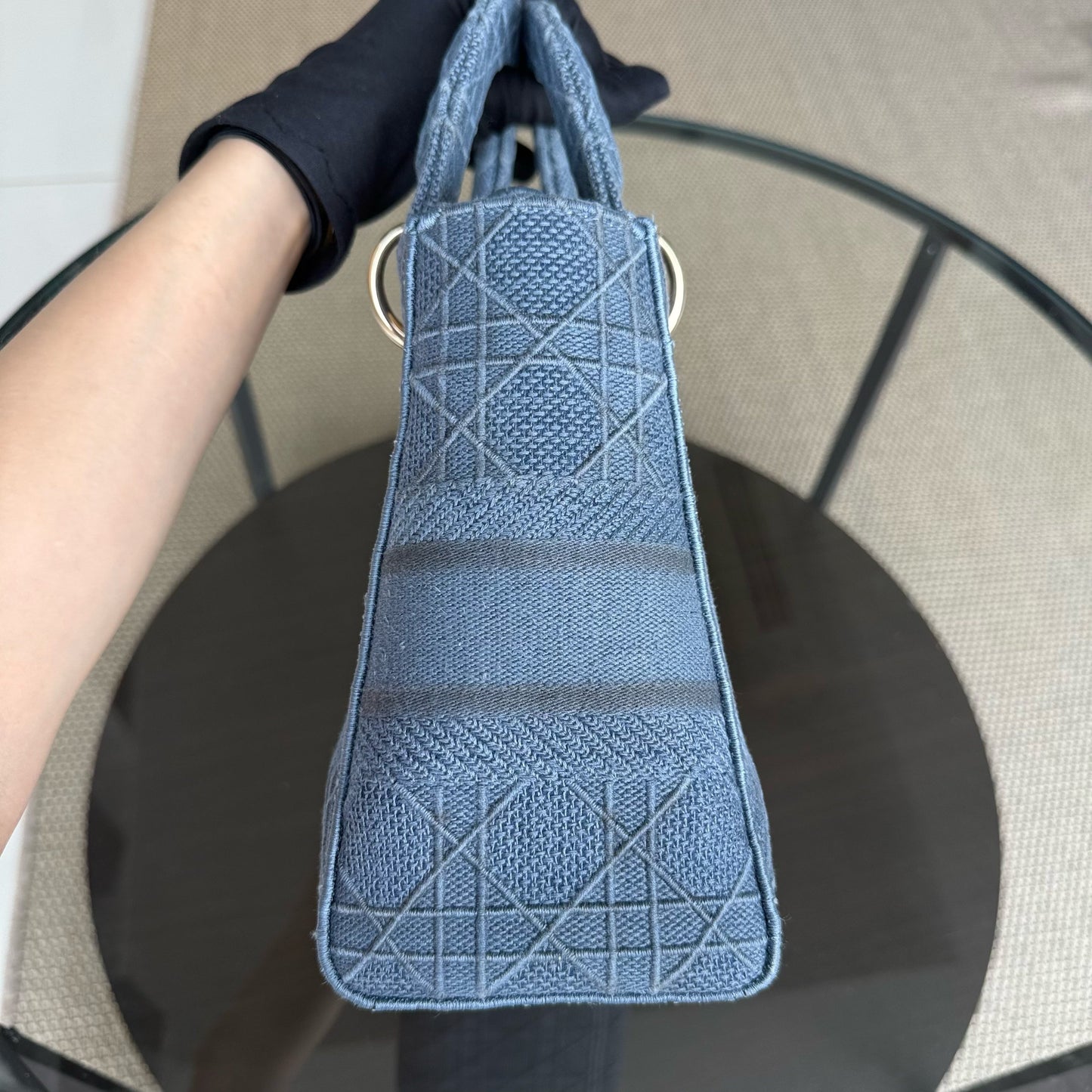 Kovancy Lady D-Lite - Cannage brodé bleu denim clair avec accessoires dorés