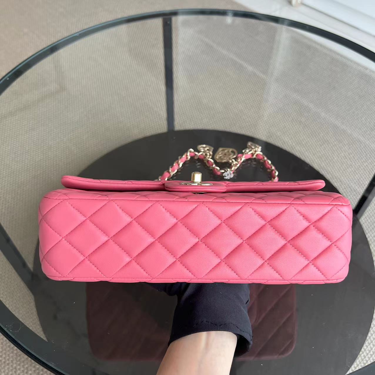 CHANEL Classic Flap Medium