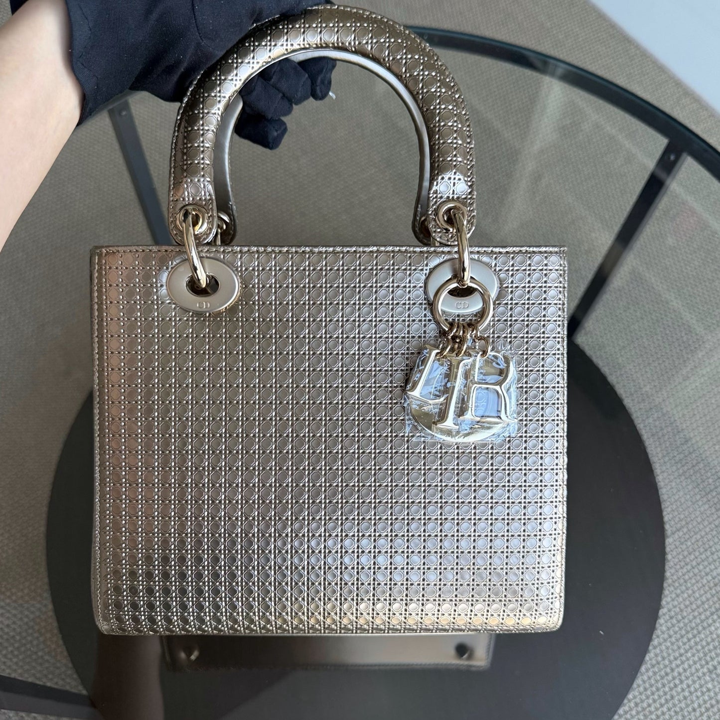 Kovancy Lady Moyen - Quincaillerie métallique dorée à microcannage