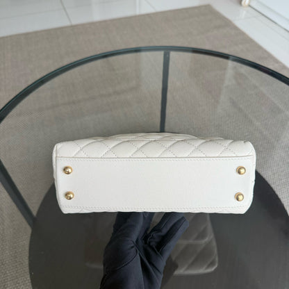 Coco Handle