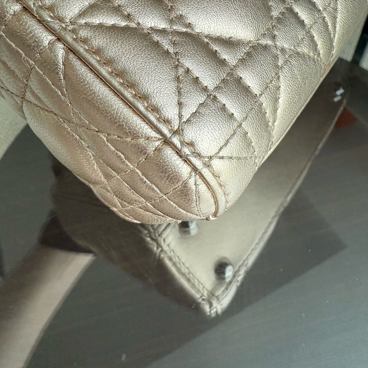 Kovancy Lady Mini - Sangle chaîne en cuir d'agneau Cannage avec quincaillerie dorée et argentée
