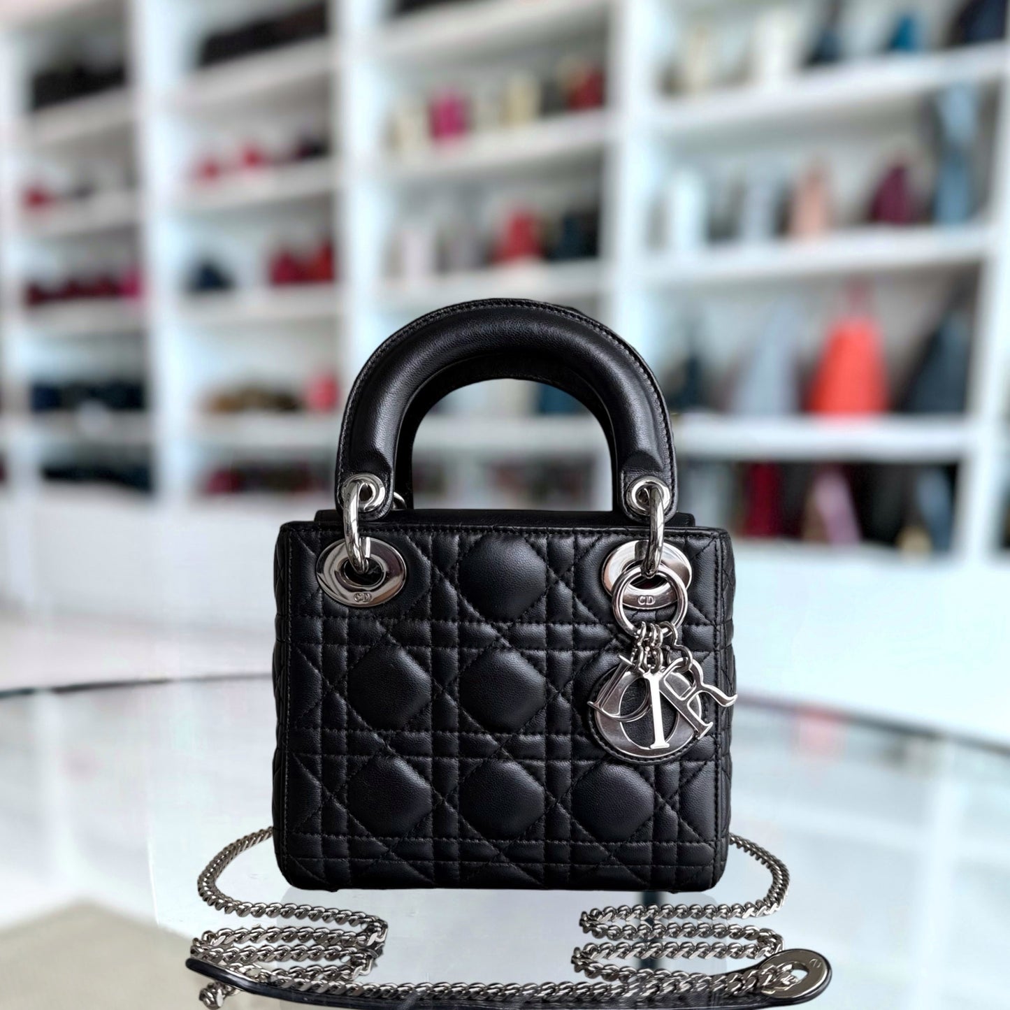 Kovancy Lady Mini - Sangle à chaîne en cuir d'agneau Cannage noir et matériel argenté