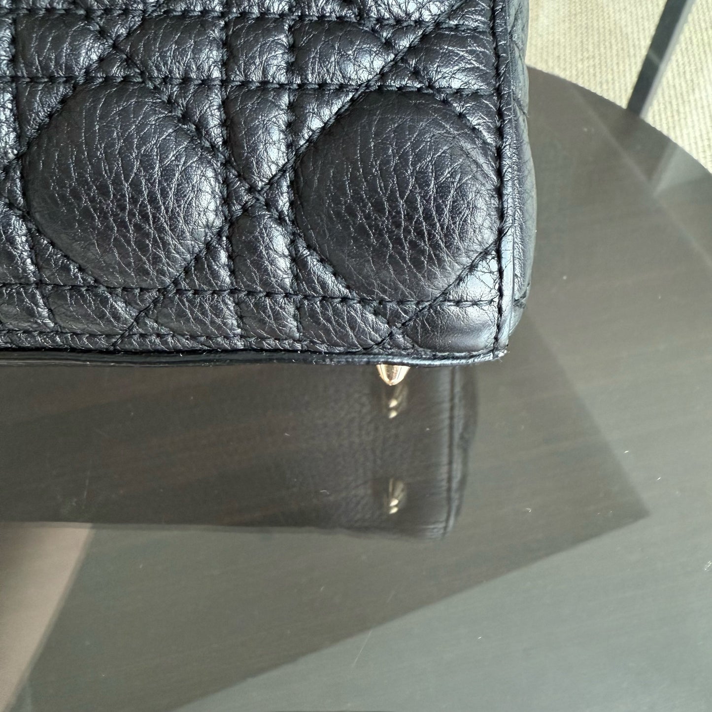 DIO Lady Small flap - Black Cannage Caviar Grained Calfskin Gold Hardware
