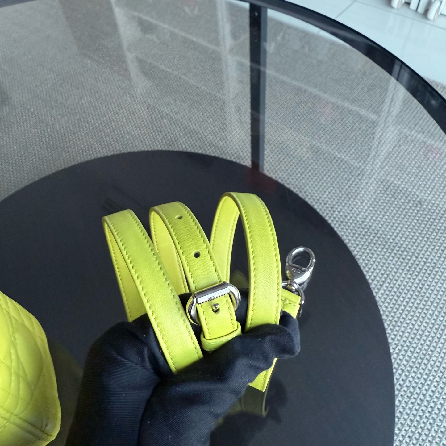 Kovancy Lady Mini - Sangle réglable en cuir d'agneau Cannage jaune et métal argenté