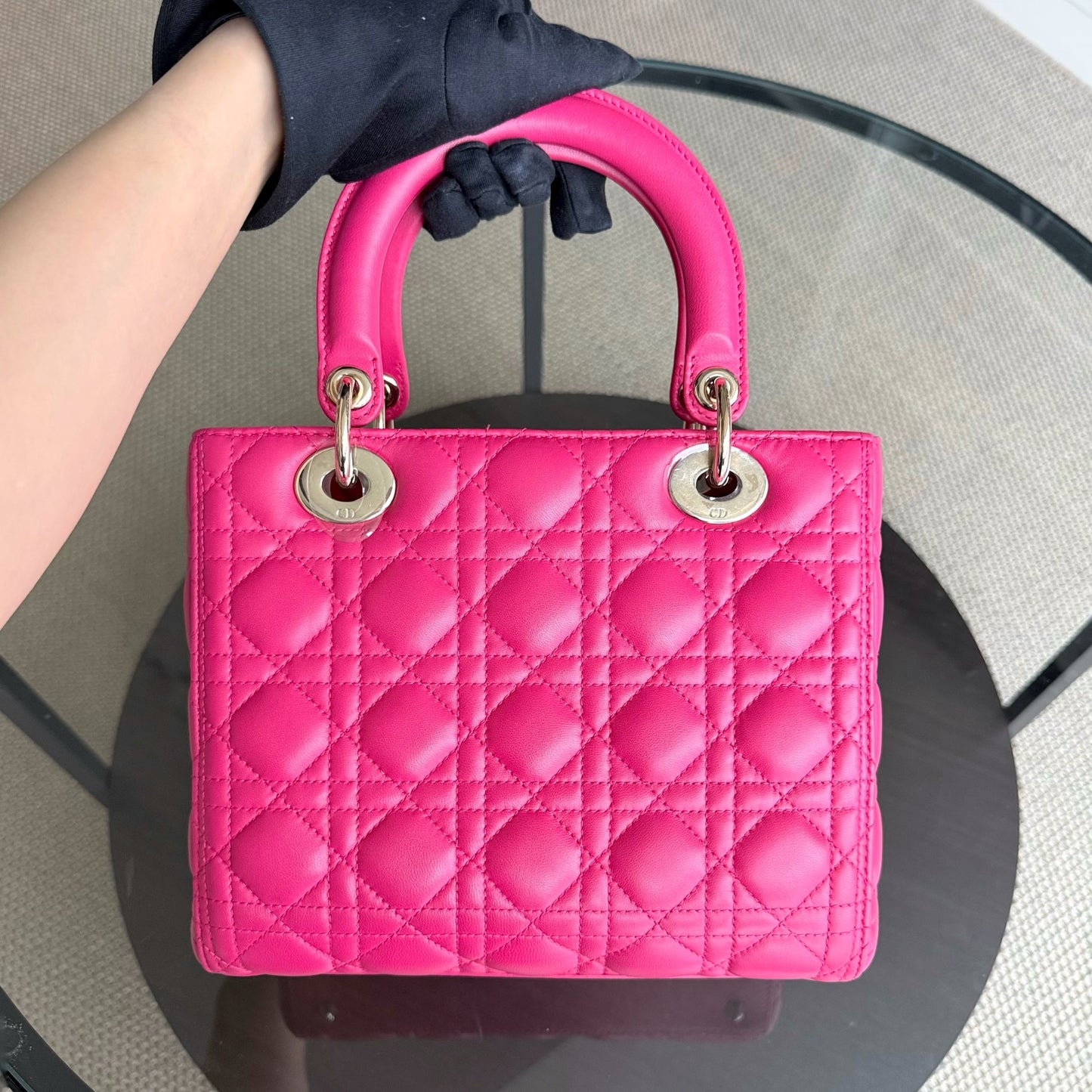 Kovancy Lady Moyen - Cuir d'agneau Cannage rose vif, quincaillerie dorée