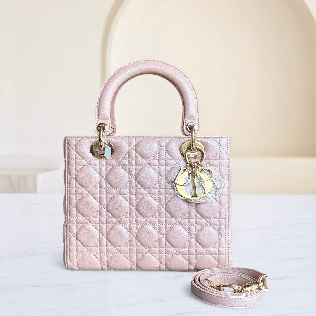 Kovancy Lady Cuir d'agneau Cannage moyen rose clair, accessoires dorés