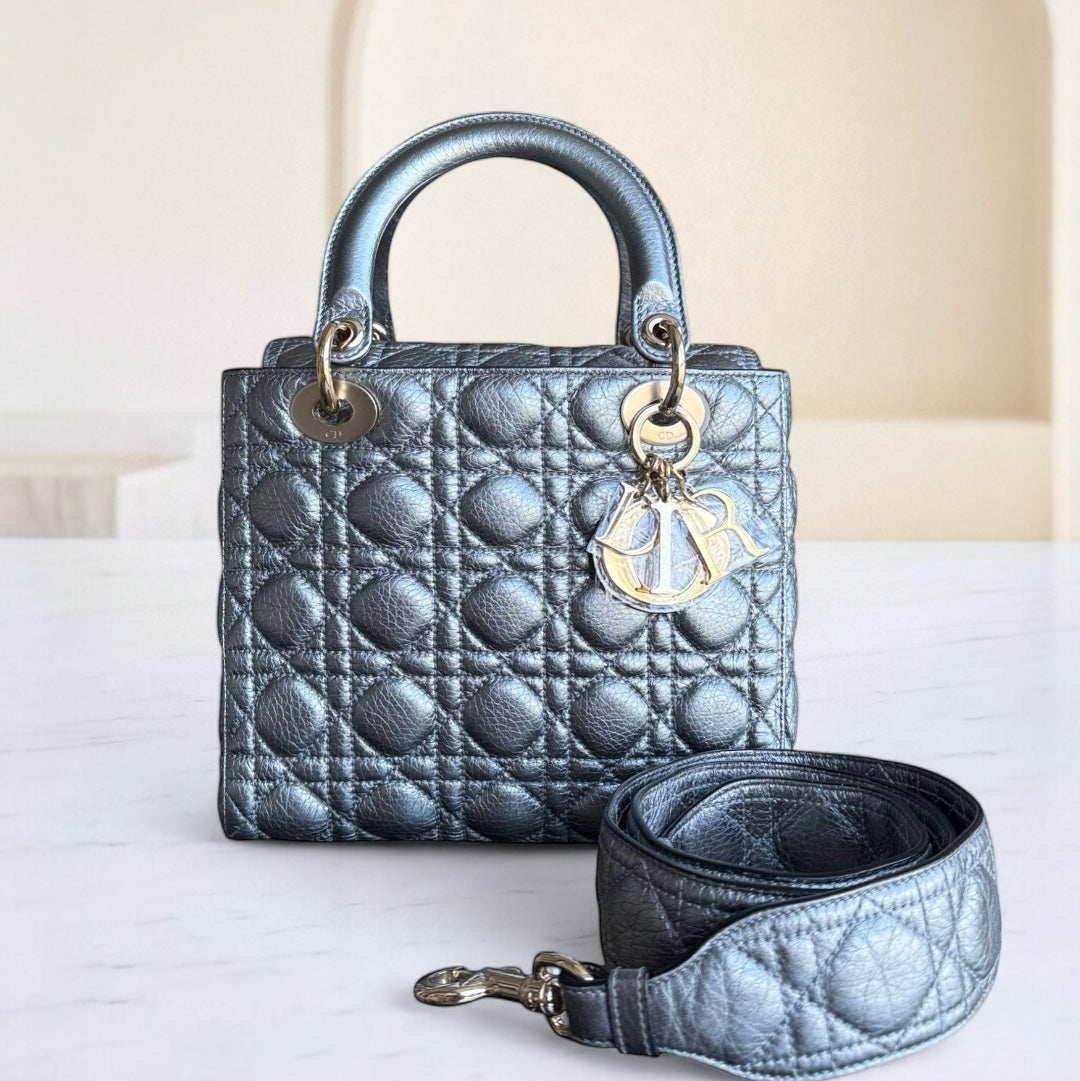 Kovancy Lady Rabat moyen - Cuir de veau grainé, quincaillerie argentée et dorée métallisée, édition limitée