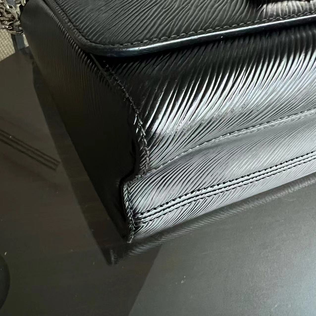 LV Twist MM Black Epi Leather SHW