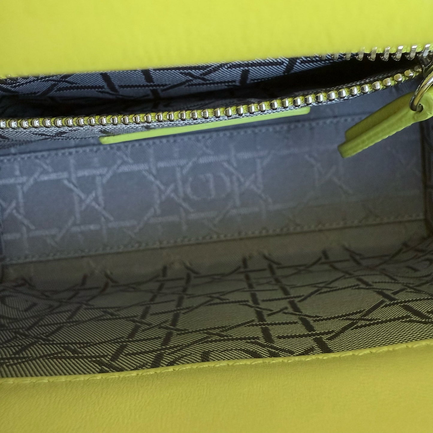 Kovancy Lady Mini - Sangle réglable en cuir d'agneau Cannage jaune et métal argenté