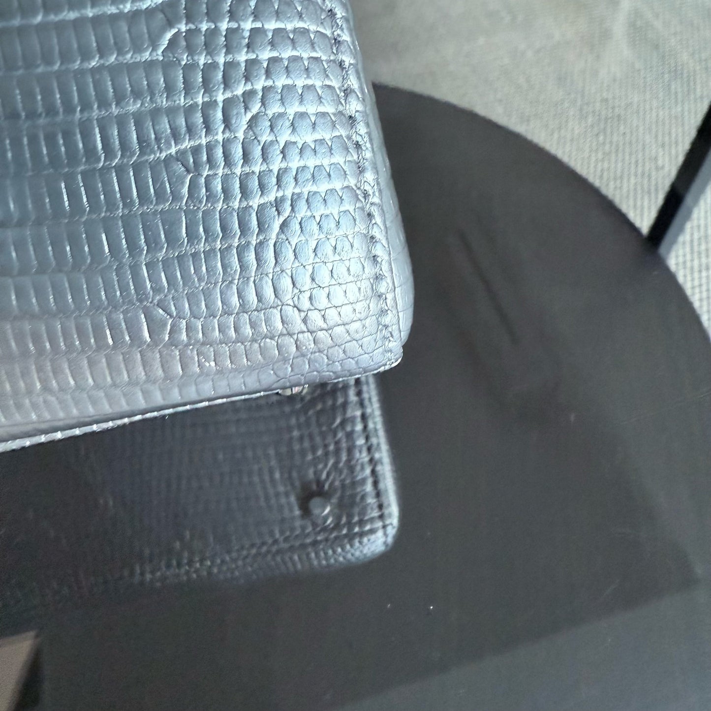 Kovancy Lady Mini - Gris lézard exotique, finitions argentées