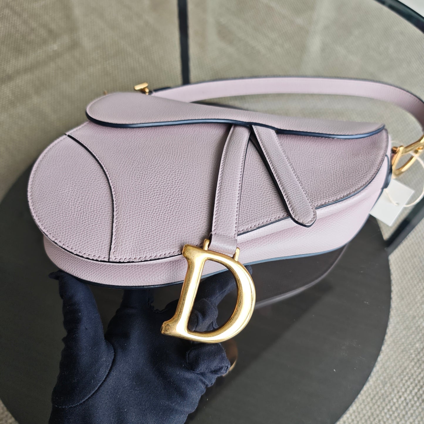 Kovancy Saddle Medium - Rose clair caviar, finitions dorées