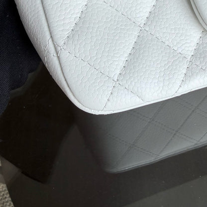 Classic Flap Square