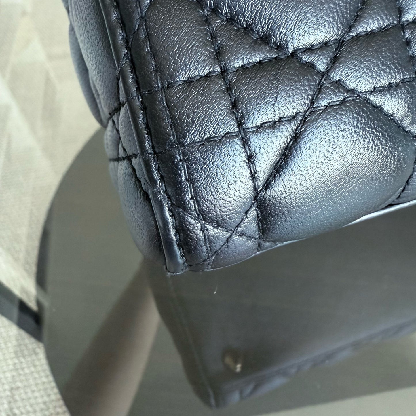 Kovancy Lady Moyen - Cuir d'agneau Cannage noir et matériel doré
