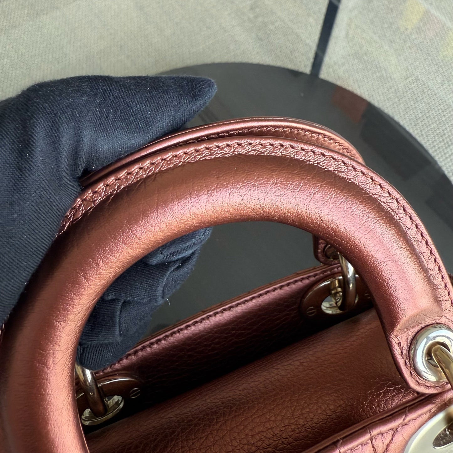 Kovancy Lady Mini - Bandoulière réglable en cuir de veau Cannage marron et matériel doré