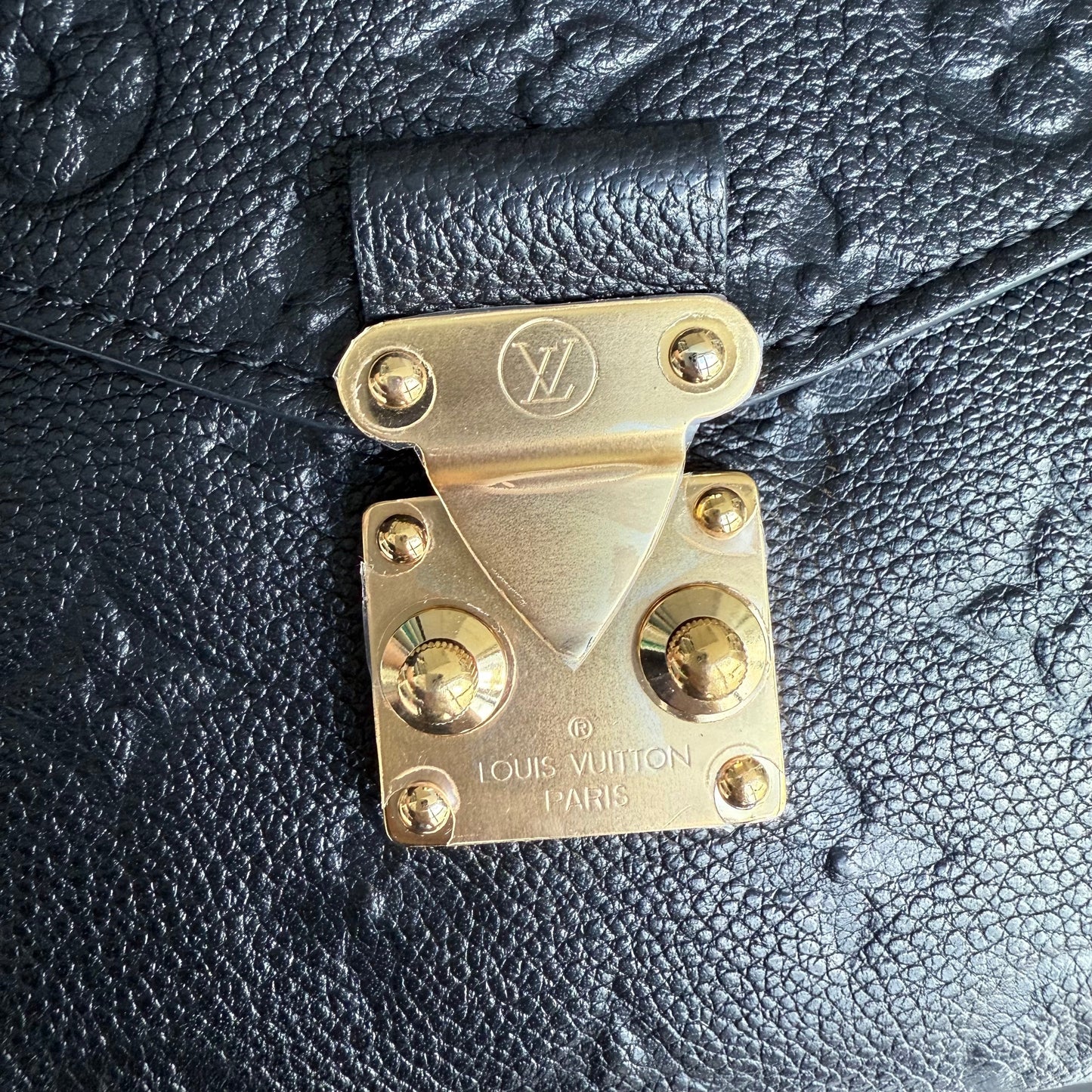 Kovancy Pochette Metis - Monogram Empreinte Cuir Noir Noir Or Quincaillerie