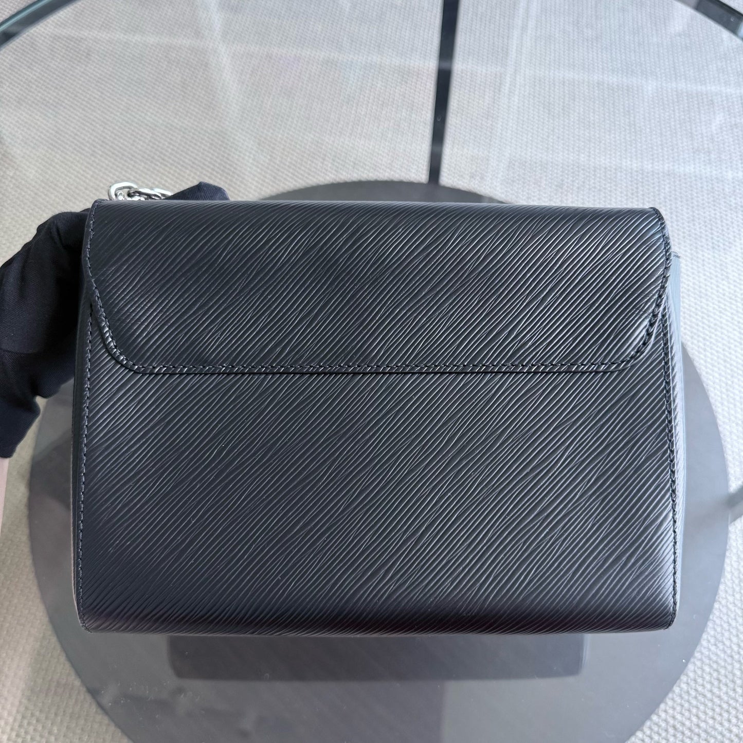 Kovancy Twist Medium MM - Cuir EPI Noir Quincaillerie Argentée