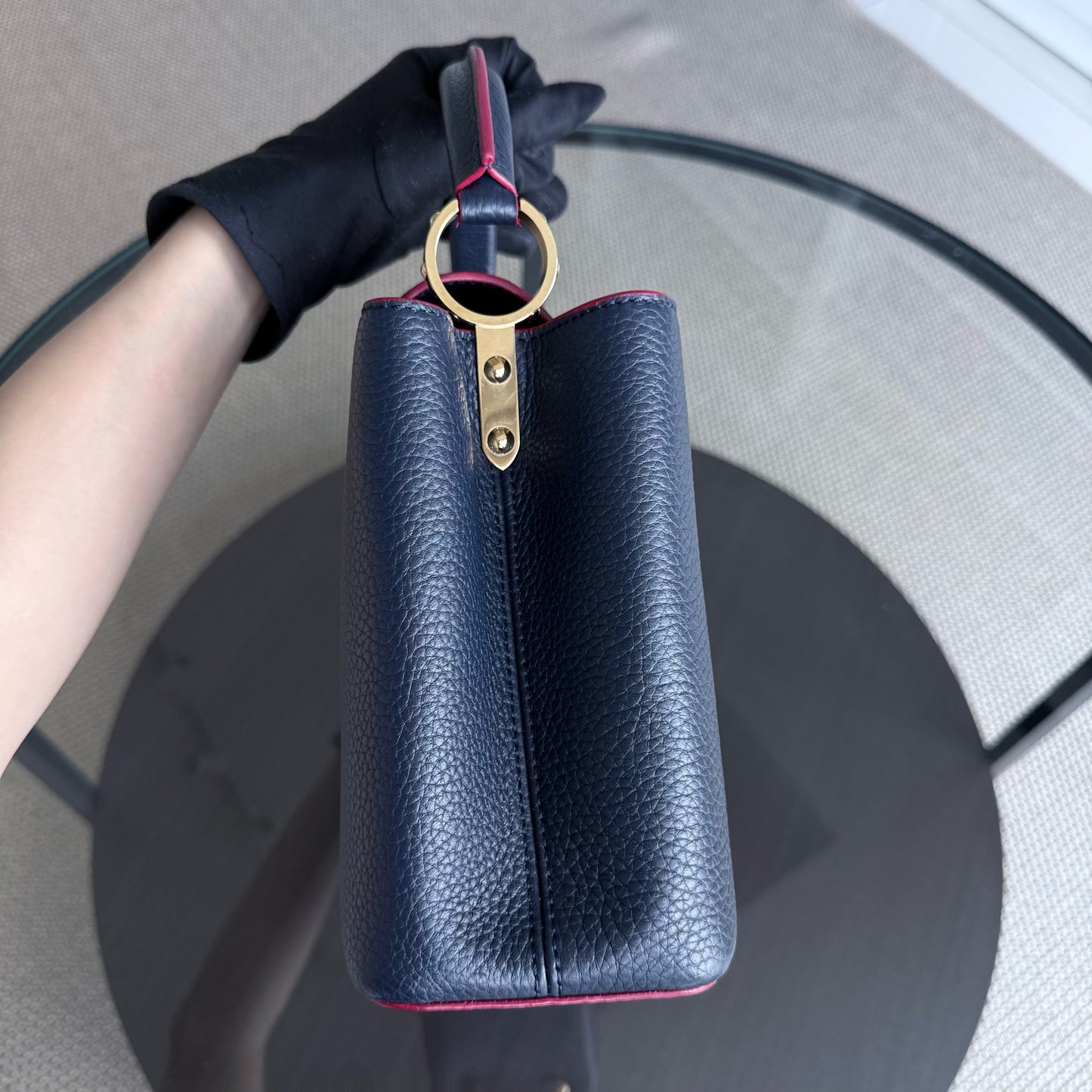 Kovancy Capucines BB - Cuir de veau grainé Bleu foncé Fuchsia Ferrures dorées