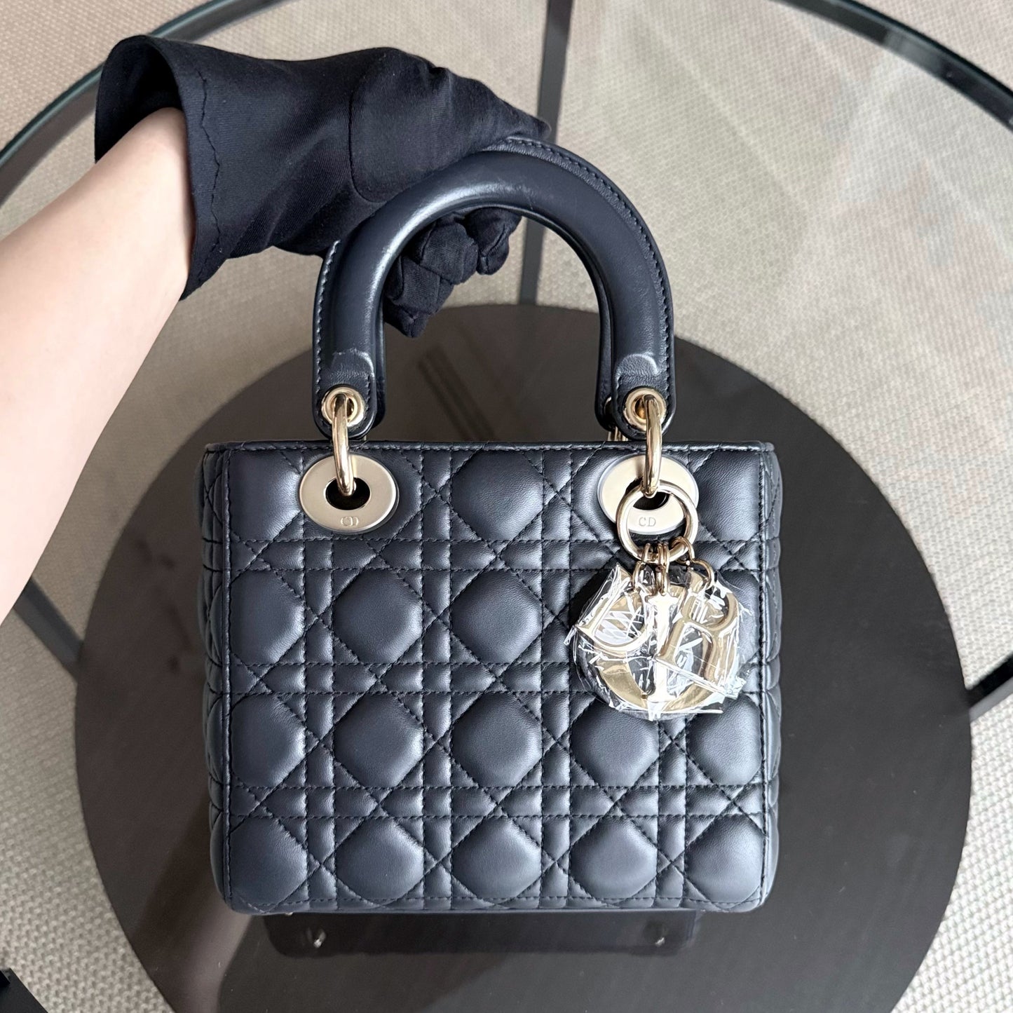 Kovancy Lady Petit - Cuir d'agneau Cannage Gris foncé Gris anthracite Quincaillerie dorée
