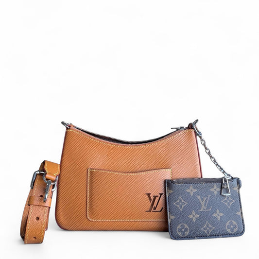 Kovancy Pochette monogramme en cuir épi Marelle Gold Miel Epi