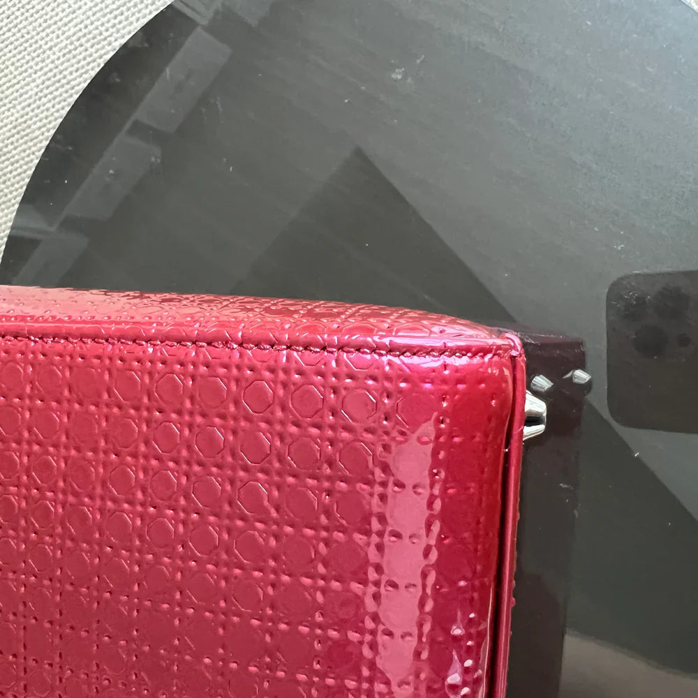 Kovancy Lady Mini - Cuir de veau micro-cannage rose métallisé, détails argentés, bandoulière ajustable