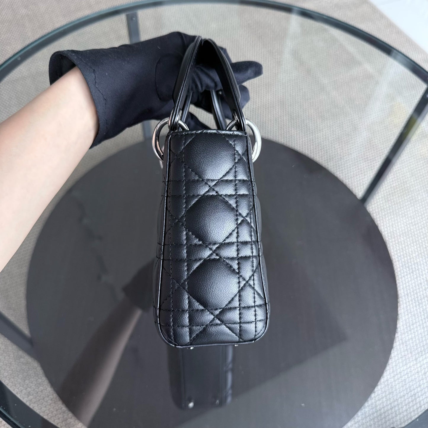 Kovancy Lady Mini - Sangle à chaîne en cuir d'agneau Cannage noir et matériel argenté