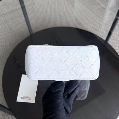 Classic Flap Square