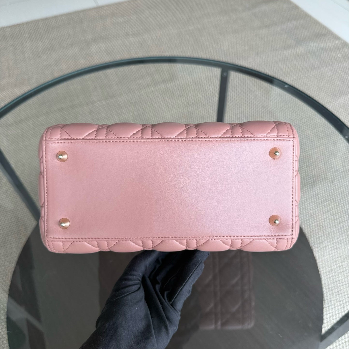 Kovancy Lady Taille moyenne - Cuir d'agneau Cannage, finitions dorées, sans bandoulière