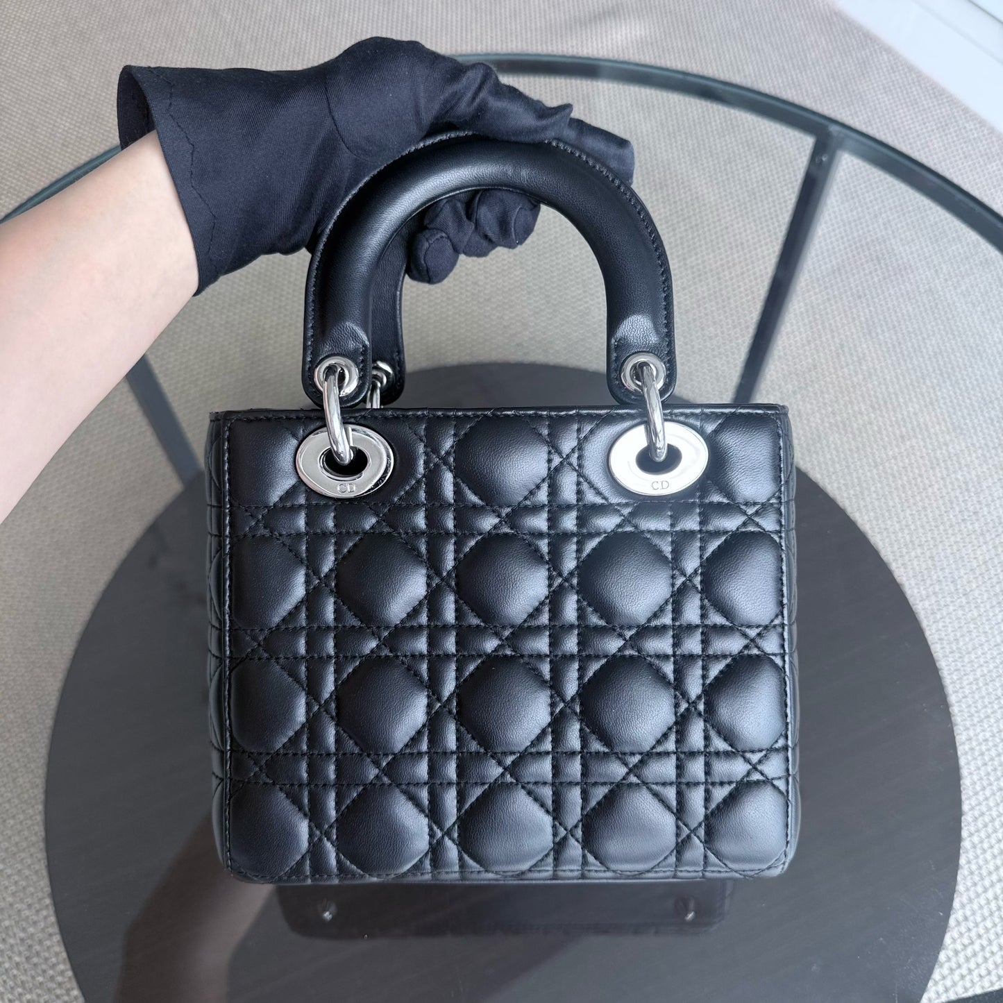 Kovancy Lady Petit - Cuir d'agneau Cannage noir Quincaillerie argentée