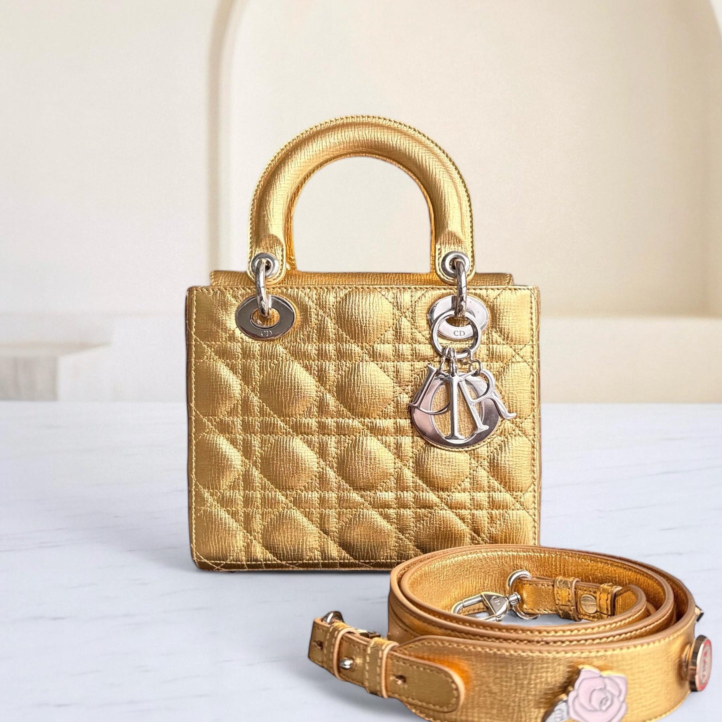 Kovancy Lady Petit - Cuir de veau métallisé Cannage, accessoires dorés et argentés