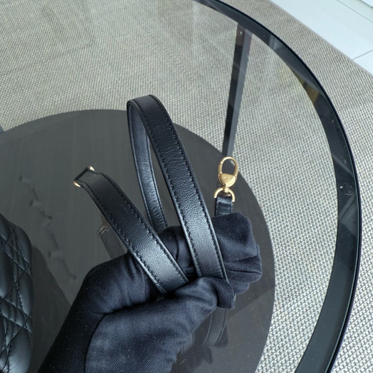 Kovancy Lady Moyen - Cuir d'agneau Canange noir et accessoires dorés