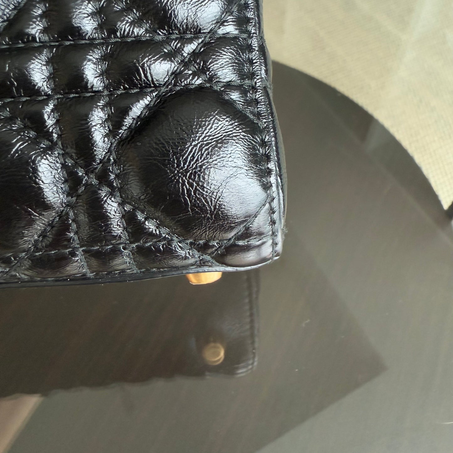 Kovancy Lady Petit modèle - Cuir de veau glacé Cannage, finitions noires et dorées