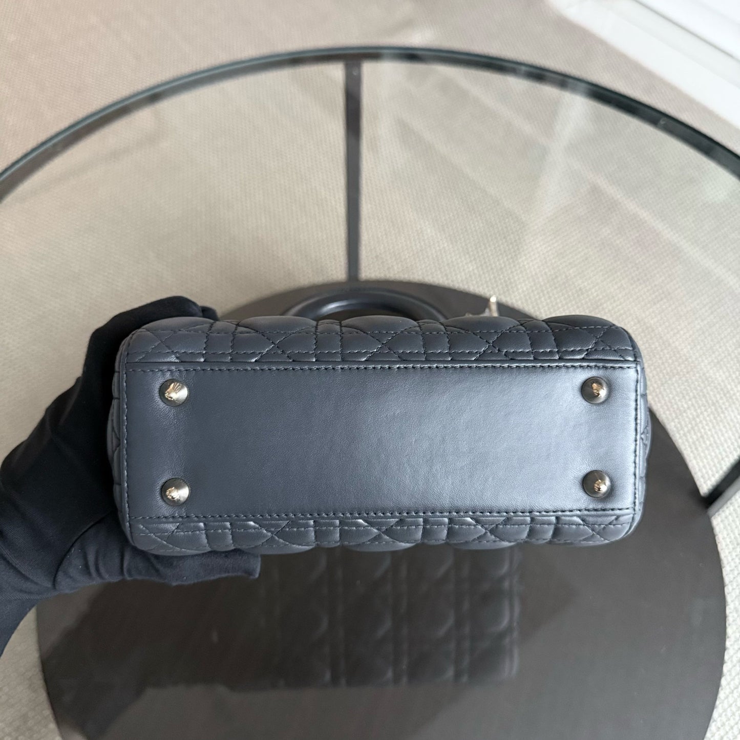 Kovancy Lady Petit - Cuir d'agneau Cannage Gris foncé Gris anthracite Quincaillerie dorée
