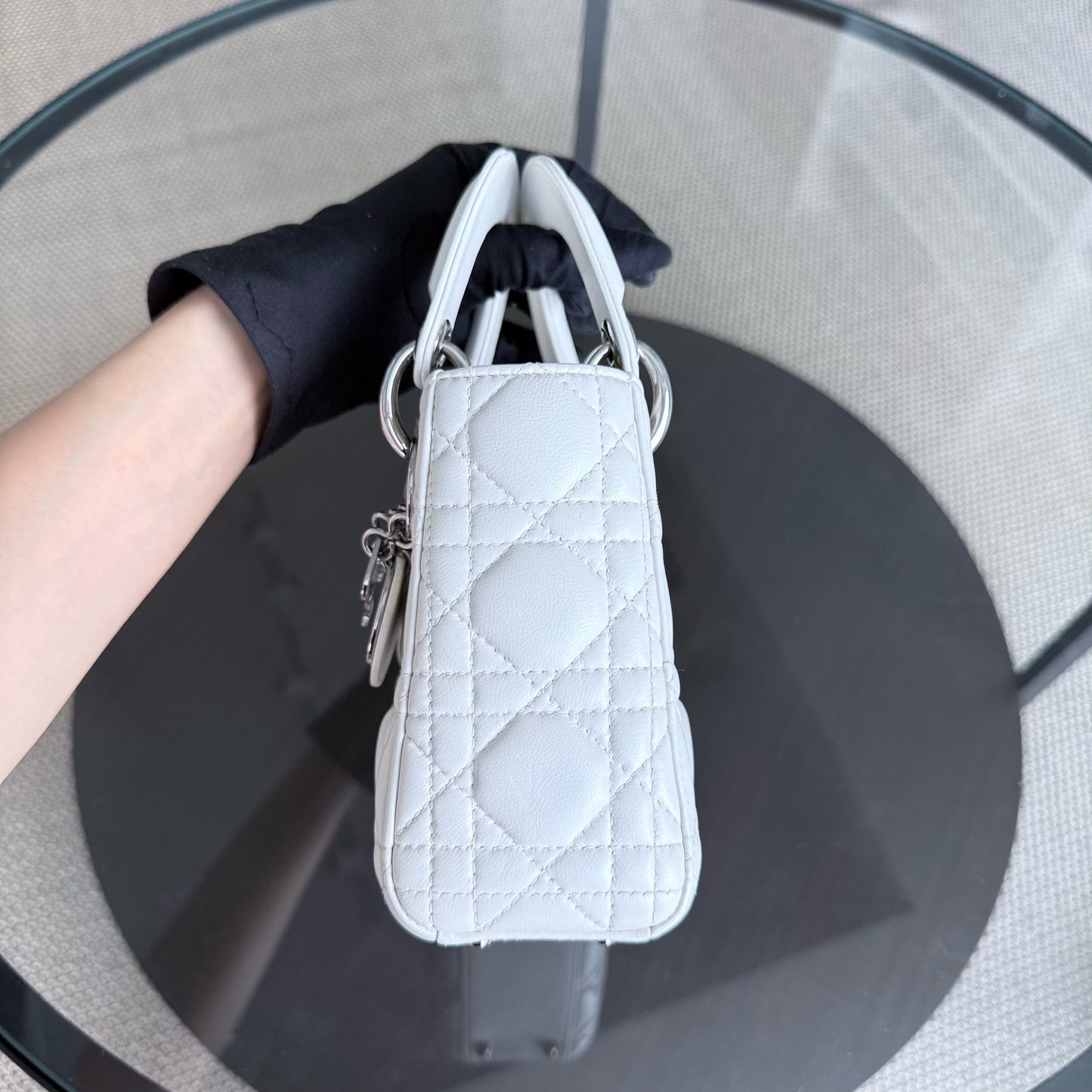 Kovancy Lady Mini - Sangle chaîne en cuir d'agneau Cannage blanc et métal argenté