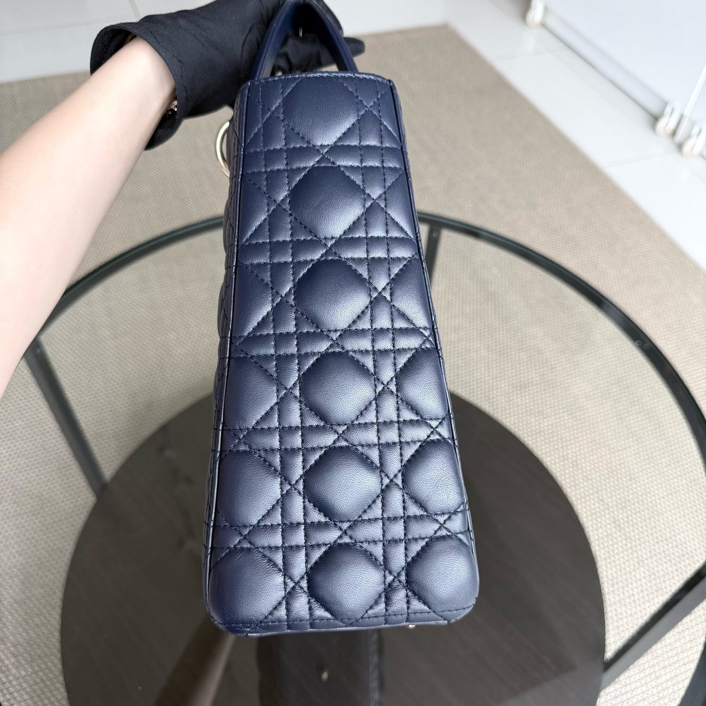 Kovancy Lady Grand rabat - Cuir d'agneau Canange bleu foncé, accessoires dorés