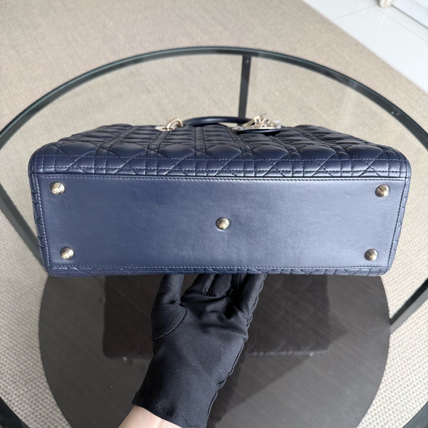 Kovancy Lady Grand rabat - Cuir d'agneau Canange bleu foncé, accessoires dorés