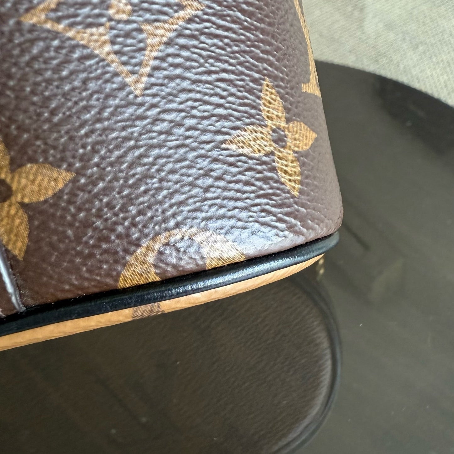 LVT Vanity Chain Pouch Monogram