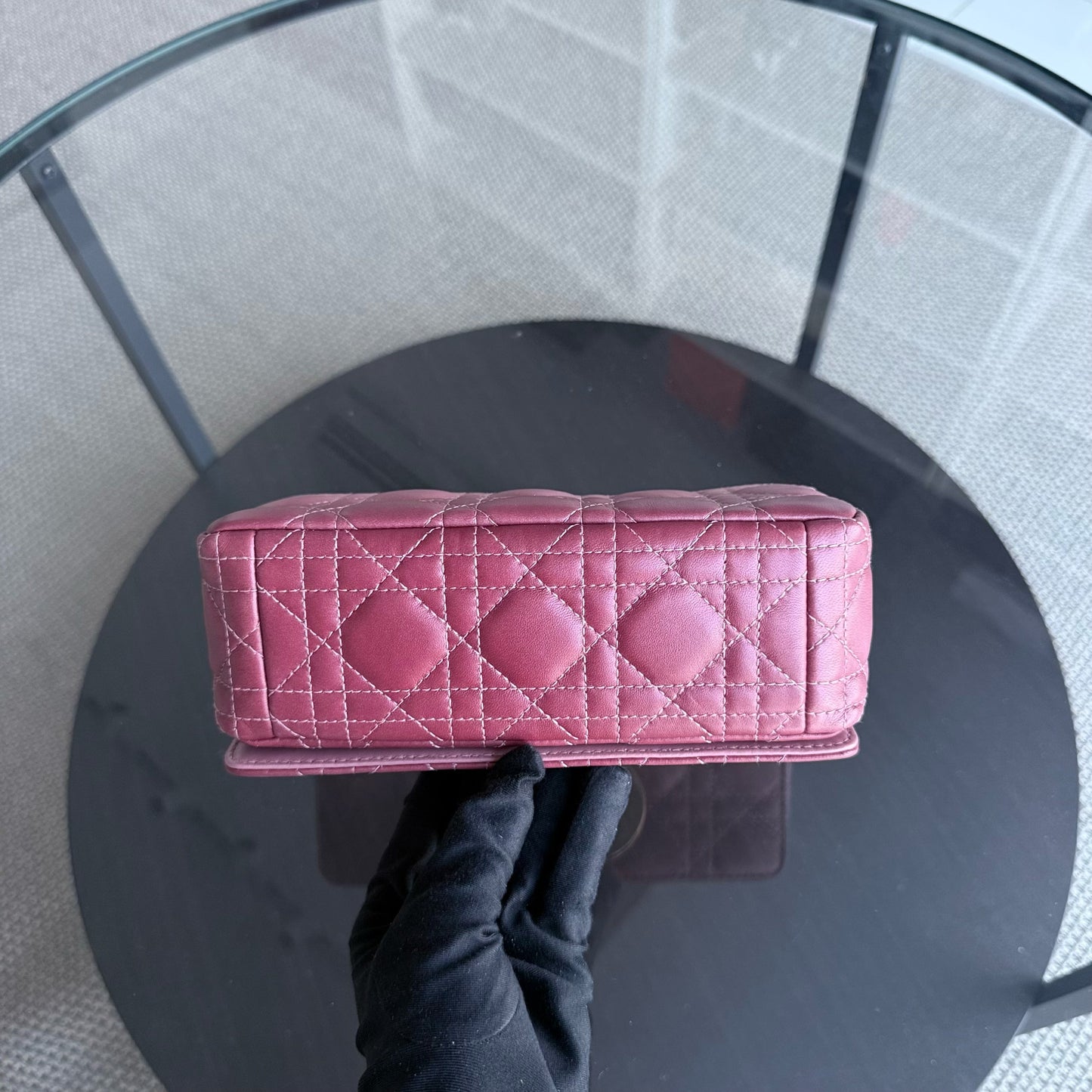 Kovancy Caro Small - Cuir de veau Cannage bicolore Accastillage or rose 20 cm