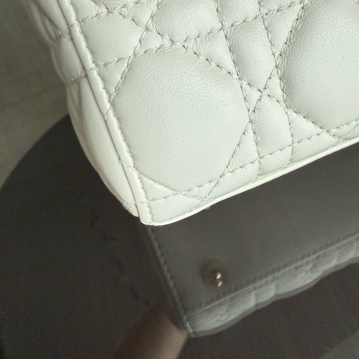Kovancy MyABC Lady Petit - Cuir d'agneau Cannage blanc, quincaillerie dorée