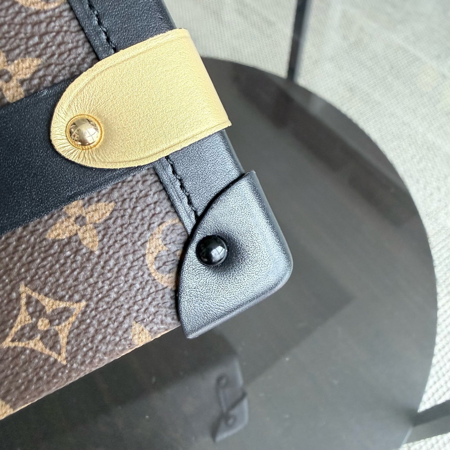LVT Petite Malle shoulder bag - Monogram canvas box, limited edition