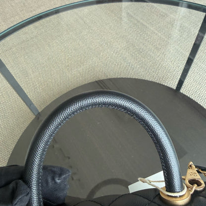 Coco Handle