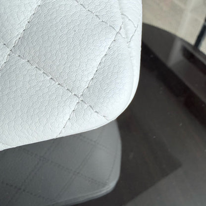 Classic Flap Square