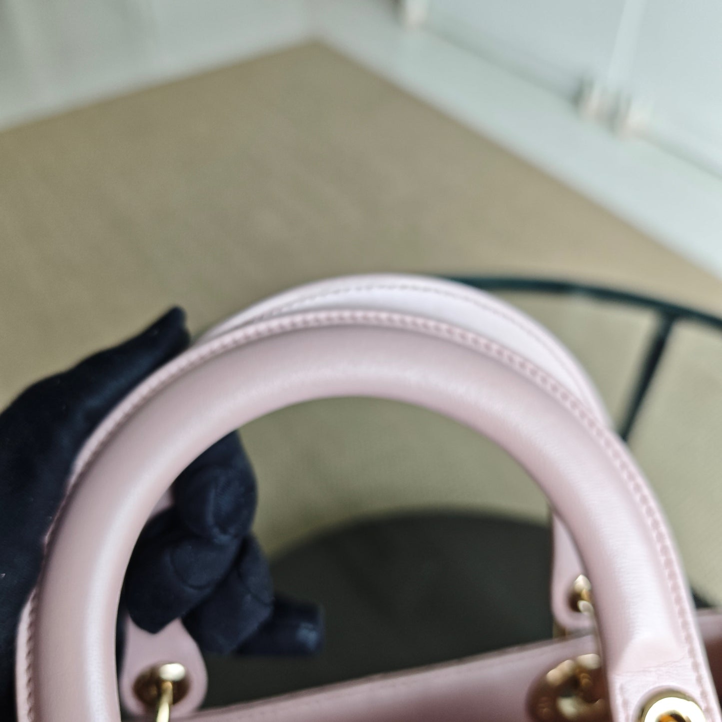 Kovancy Lady Cuir d'agneau Cannage moyen rose clair, accessoires dorés