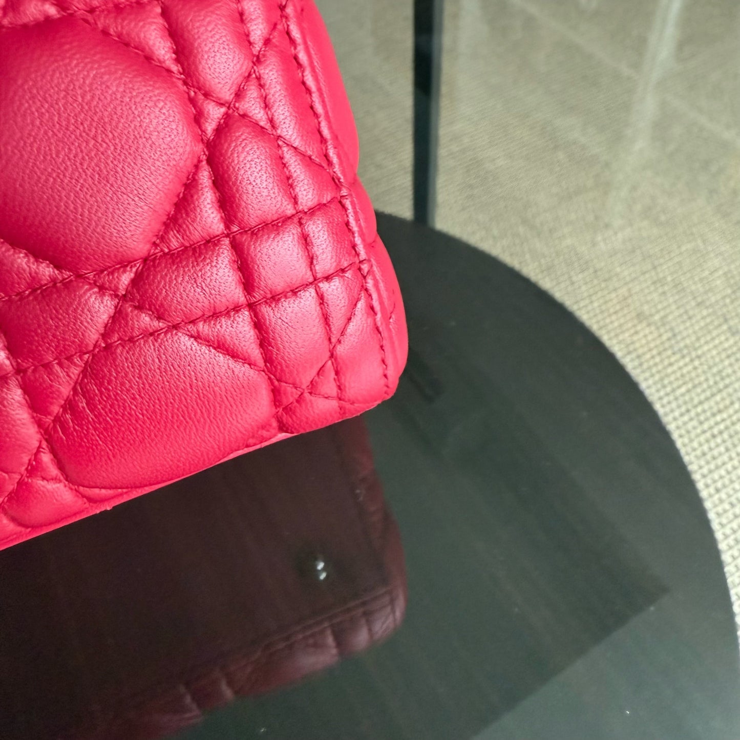 Kovancy Lady Moyen - Cuir d'agneau Cannage rouge et matériel argenté