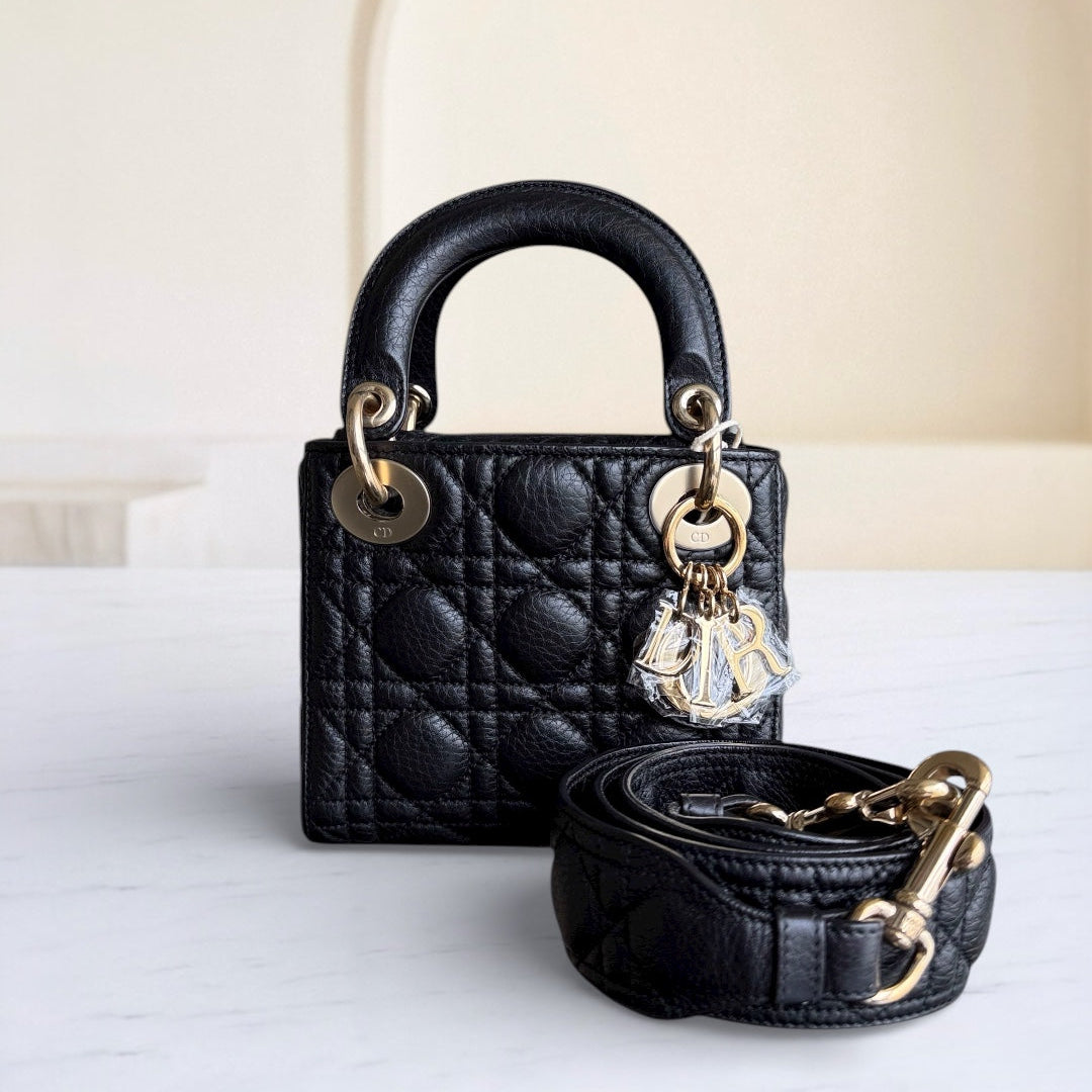 Kovancy Lady Mini - Cannage en veau grainé noir avec finitions dorées