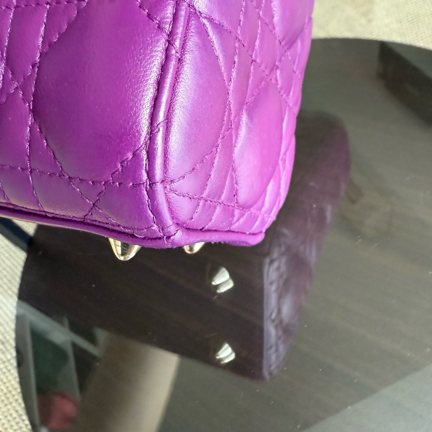 Kovancy Lady Petit ABC - Cuir d'agneau Cannage violet et matériel doré MyABC