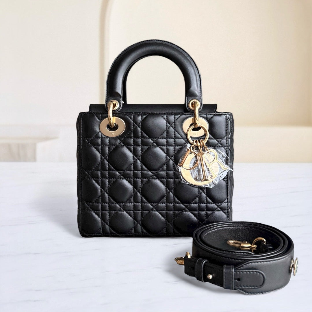Kovancy Lady Petit modèle - Cuir d'agneau Cannage noir et matériel doré