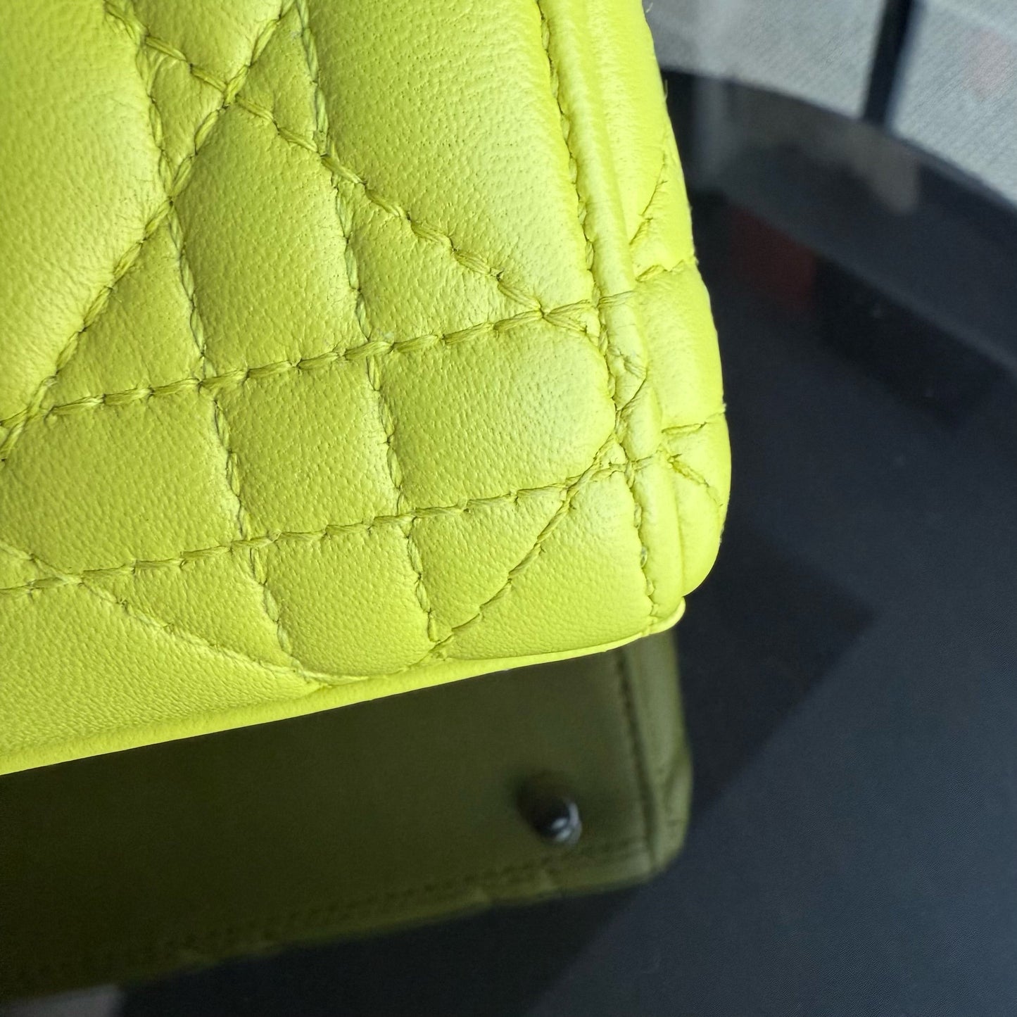 Kovancy Lady Mini - Sangle réglable en cuir d'agneau Cannage jaune et métal argenté