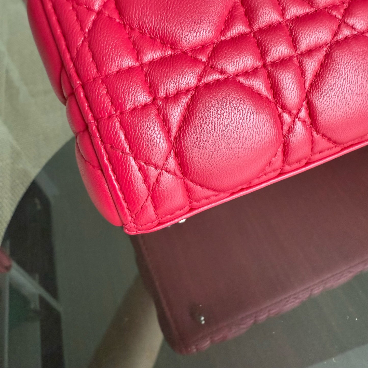 Kovancy Lady Moyen - Cuir d'agneau Cannage rouge et matériel argenté