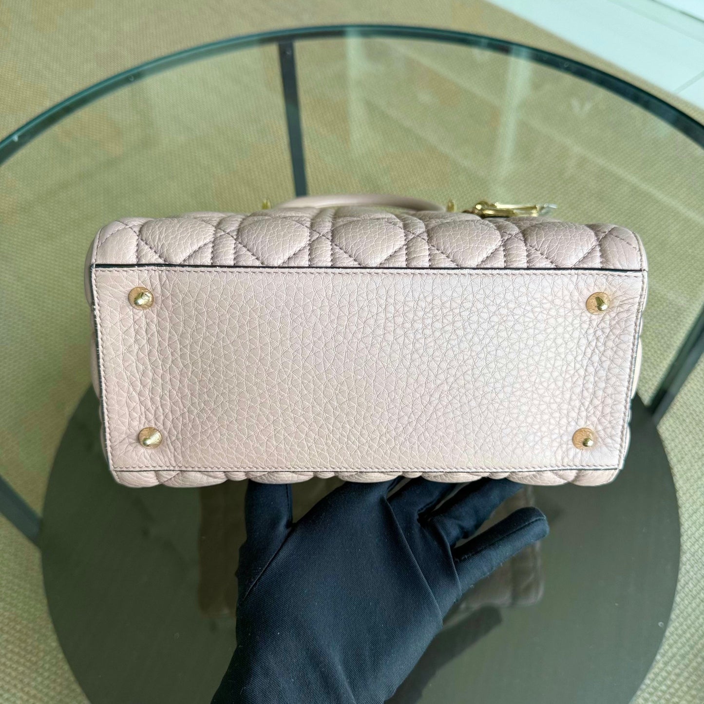 Kovancy Lady Rabat moyen - Cuir de veau grainé Cannage, rose nude, matériel doré