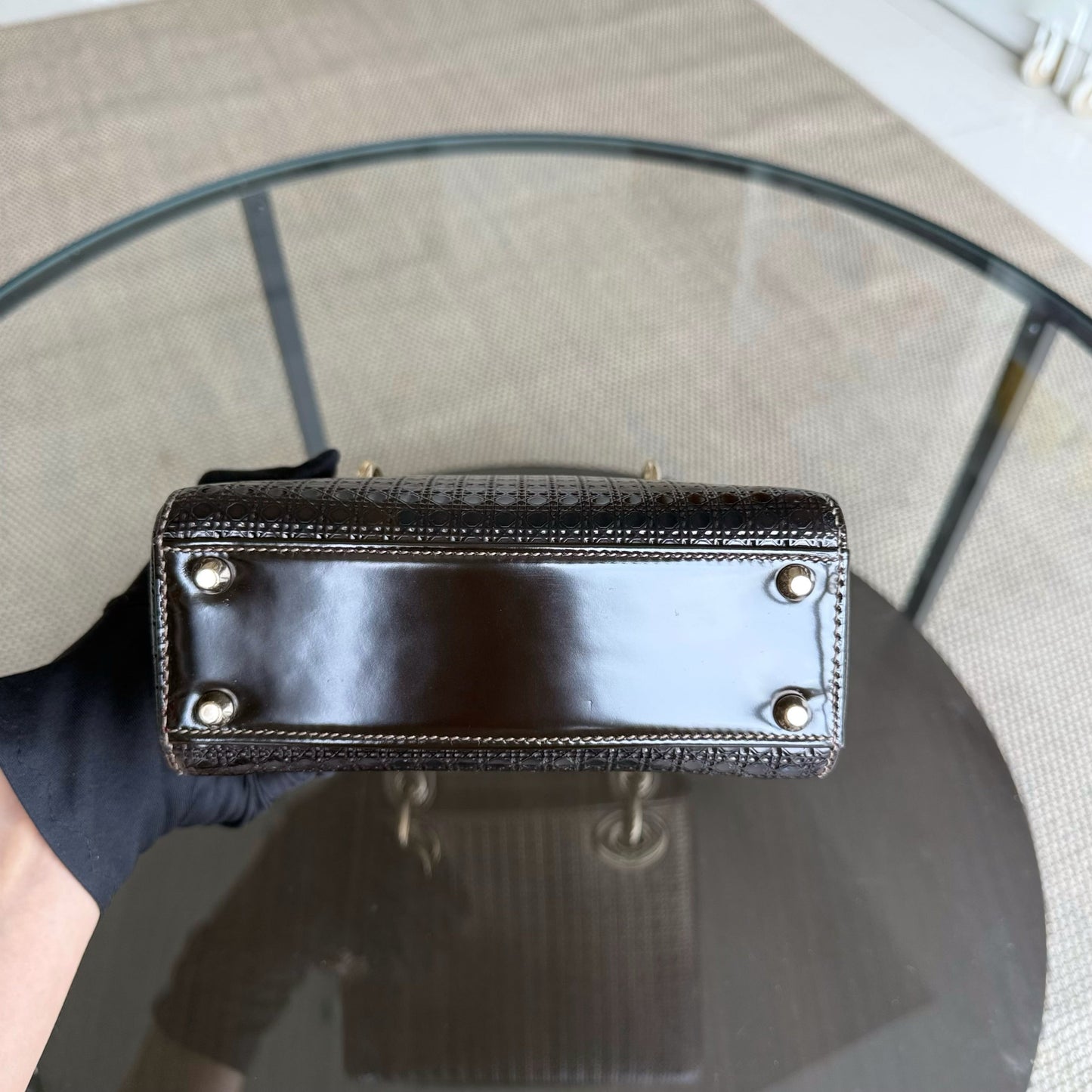 Kovancy Lady Mini - Cuir de veau micro-cannage métallisé doré, détails dorés, bandoulière ajustable